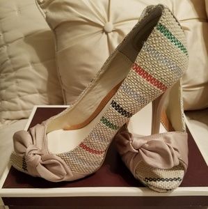 Gently worn (1x), spring/summer peep toe pumps